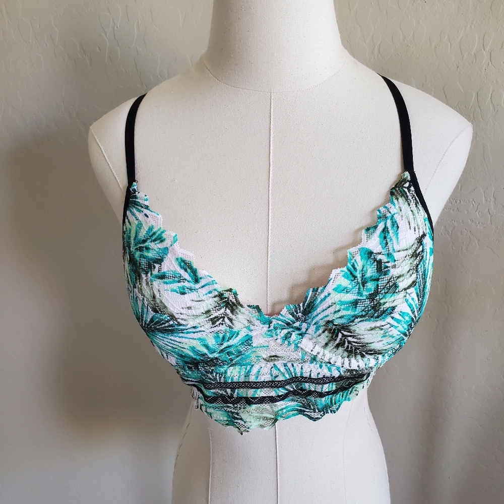 ⭐4/$20‎ VS PINK Racerback BraletteSmall